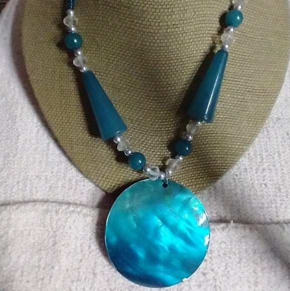 Vintage Jewelry - Blue imitation shell runway statement necklace has chip see photo